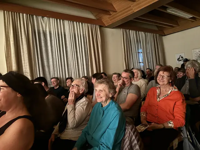 Die Akteure sorgen für viele herzliche Lacher. | Foto: MeinBezirk/Barbara Babonitsch-Diewald