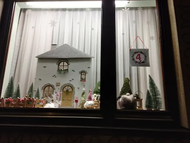 Fenster 4 | Foto: arbes