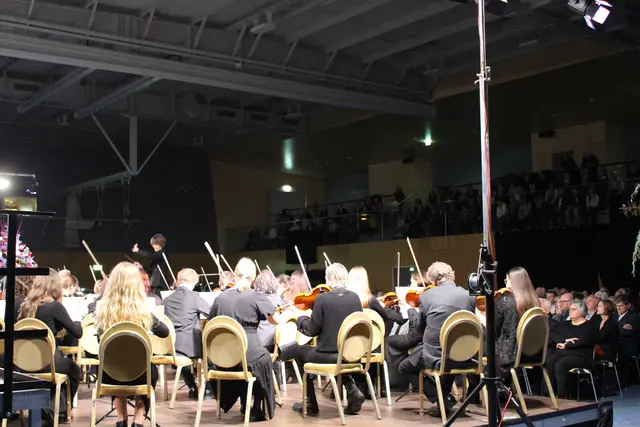 Die Philharmonie Marchfeld besteht seit 1983 und vereint professionelle Musikerinnen und Musiker aus dem Weinviertel, dem Marchfeld, Wien sowie aus angrenzenden Regionen der Slowakei.  | Foto: Sadiki-Peckary