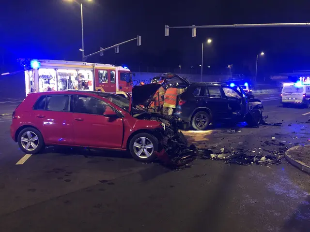 Zwei Autos kollidierten im Kreuzungsbereich zur A2-Auffahrt Raaba, dabei wurden vier Personen, darunter ein Baby, verletzt.
 | Foto: BFG