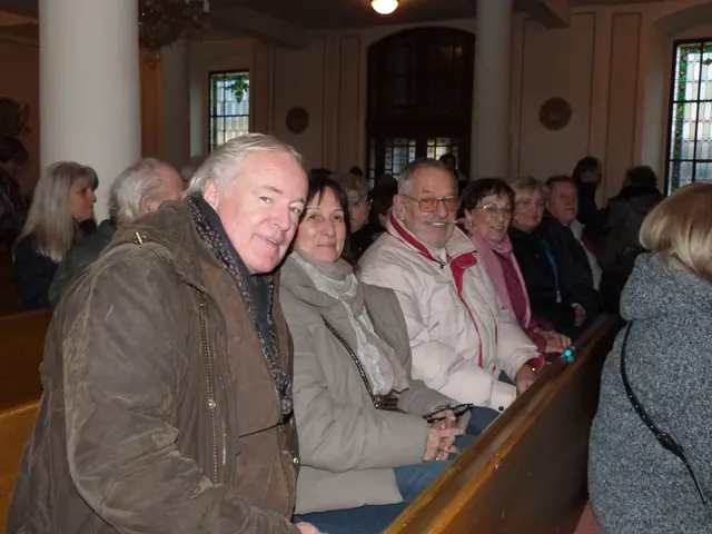Volles Haus: Zahlreiche Besucherinnen und Besucher tauchten gemeinsam in die Adventstimmung ein und genossen einen besonderen Abend. | Foto: Vanessa Wittmann