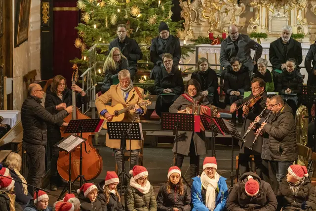 Waldhausener Advent: "Singa &amp; Spün" übertraf alle Erwartungen.  | Foto: Andreas Hofer