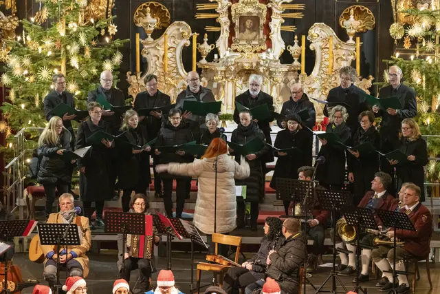 Waldhausener Advent: "Singa &amp; Spün" übertraf alle Erwartungen.  | Foto: Andreas Hofer