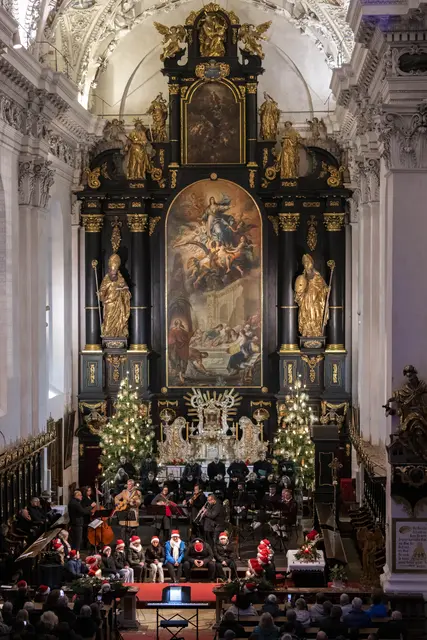 Waldhausener Advent: "Singa &amp; Spün" übertraf alle Erwartungen.  | Foto: Andreas Hofer