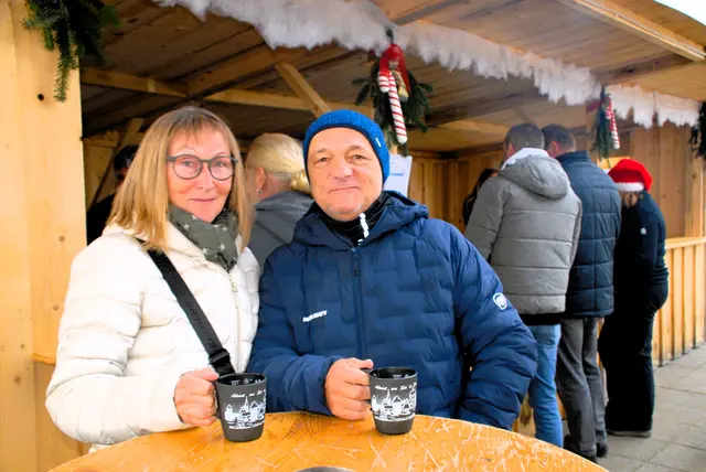Reger Besuch beim Adventmarkt am  Badesee „ Siniwelt „ in Sinabelkirchen.