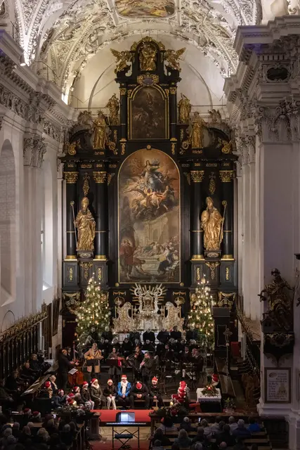 Waldhausener Advent: "Singa &amp; Spün" übertraf alle Erwartungen.  | Foto: Andreas Hofer