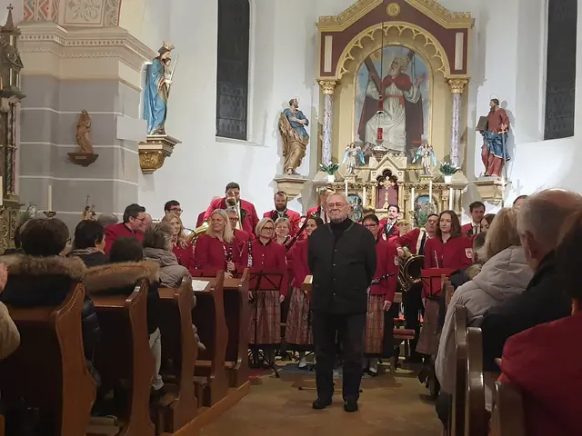 Gastdirigent war Erik Manyak | Foto: Sigrid Murschenhofer