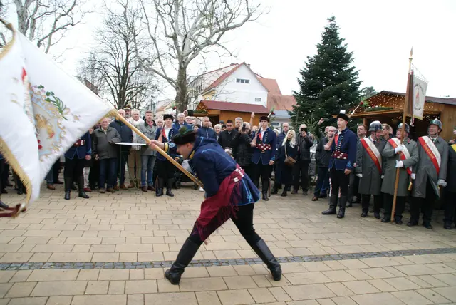 Vorführung der Fahnenschwinger aus Neckenmarkt | Foto: Anna Maria Kaufmann