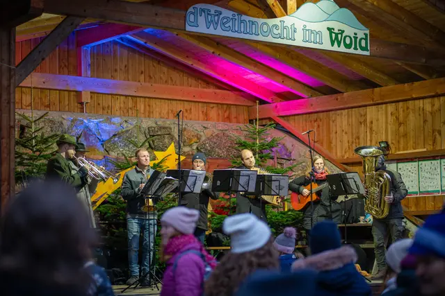 „d´Weihnocht im Woid“ in Pabneukirchen 2025 | Foto: Hausi Flo