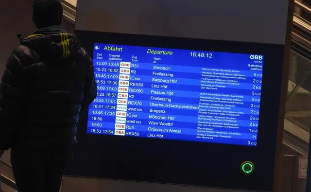 Gestern, 7. Dezember 2025, kam es im Bahnverkehr zu etlichen Verspätungen. | Foto: laumat/Matthias Lauber