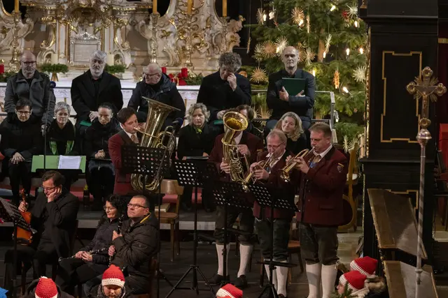 Waldhausener Advent: "Singa &amp; Spün" übertraf alle Erwartungen.  | Foto: Andreas Hofer