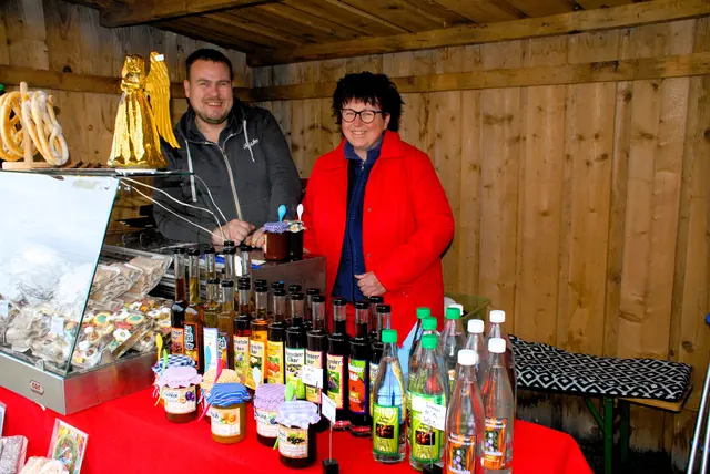 Die Vielfalt an kreativen Geschenken wurden von den 35 Ausstellern in Sinabelkirchen angeboten 