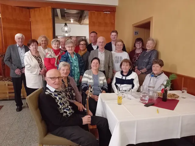 Die Vorstandsmitglieder und Gesangsgruppe in Deutschkreutz. | Foto: Stefan Grosz