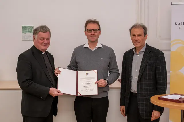 Manfred Krautsieder vom Stift St. Florian erhielt den Titel "Geistlicher Rat". | Foto: Diözese Linz/Kienberger