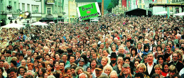 "Band für Steiermark" 1987 in Leoben: Die Fans waren begeistert. | Foto: Band für Steiermark