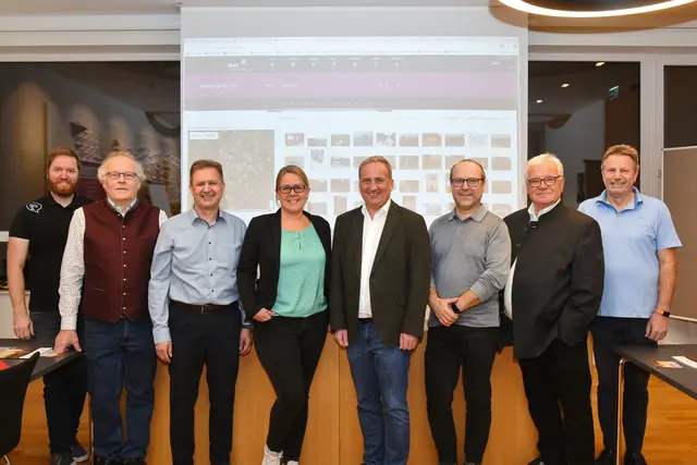 Einige Altenberger engagieren sich für die Topothek und erstellen das digitale Fotoalbum. | Foto: Marktgemeinde Altenberg bei Linz