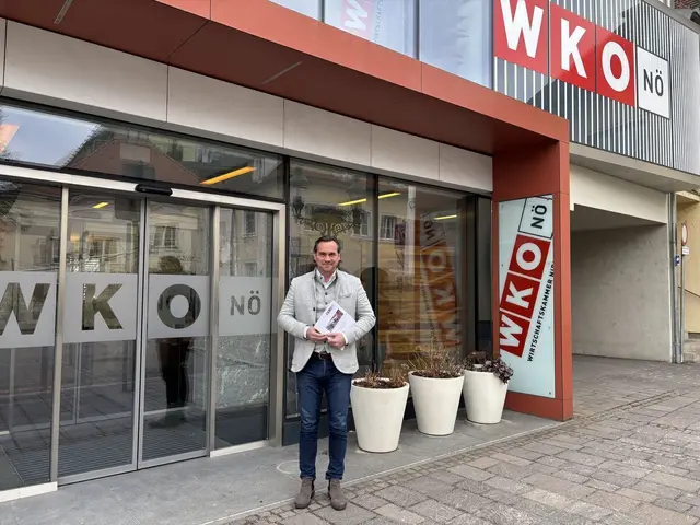 Christian Bauer, Obmann der WKNÖ-Bezirksstelle Tulln weiß: So kann die WK bei Rechtsfragen unterstützen. | Foto: Victoria Edlinger