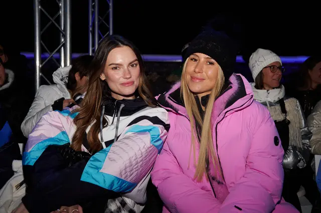 VivianBénard und FabiaBengs bei der Fashion-Show. | Foto: Sportalm