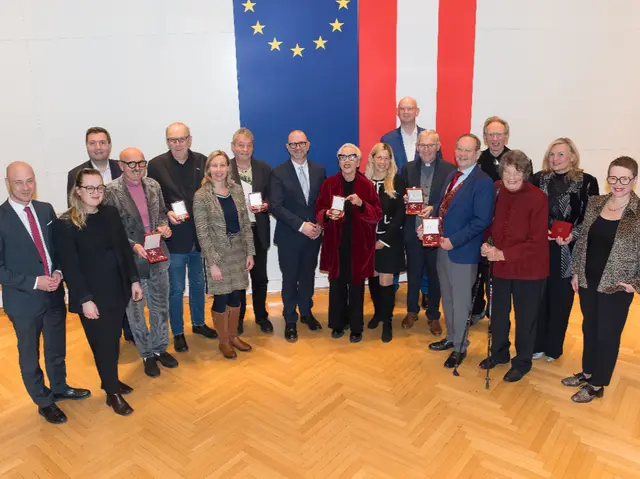 Am 3. Dezember ehrte die Stadt Linz neun Persönlichkeiten für ihr herausragendes Engagement in den Bereichen Kultur, Wirtschaft und Humanität. | Foto: Stadt Linz/Harrer