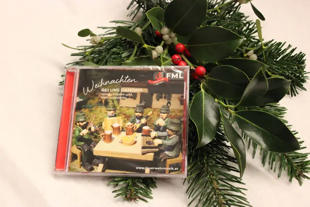Die Weihnachts-CD der Feuerwehrmusikkapelle Langwies. | Foto: FML