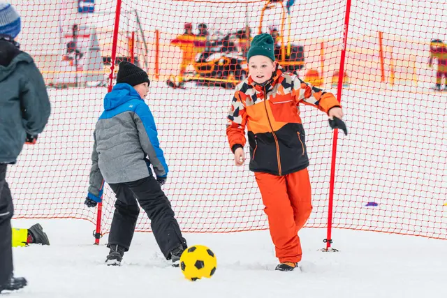 Der Landesskiverband empfängt 1.300 Kids beim Kinderschneetag in Hinterstoder. | Foto: Ski Austria OÖ