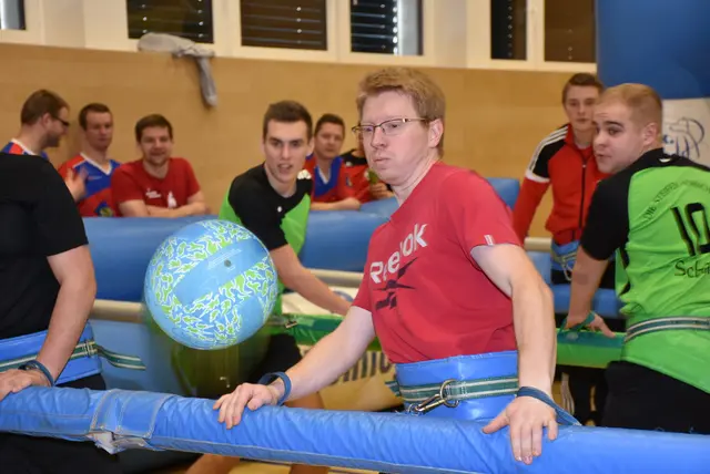 Das schon traditionelle Riesen-Wuzzlerturnier der Sportunion Pabneukirchen, Sektion Fußball, steigt am Samstag, 27. 12. 2025. Gespielt wird ab 9 Uhr in der Turnhalle Pabneukirchen.  | Foto: Zinterhof