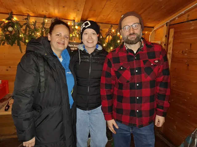 Beim „Musikalischen Adventkalender“ in Grein spielte am 9. Dezember die „Mostviertler Stubmtischmusi“ auf. Der TSV Meisl Grein schenkte aus. 