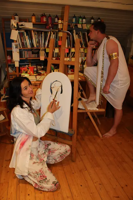 Die Theatergruppe St. Margarethen im Lungau bringt in der Bühensaison 2025/2026 mit „Hier sind Sie richtig!“ von Marc Camoletti eine spritzige Verwechslungskomödie auf die Bühne.  | Foto: (c) Theater St. Margarethen