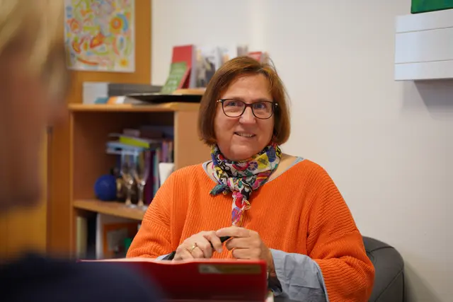 Michaela Heckmann ist Standortleiterin der Tagesbehandlung für psychische Gesundheit am Klinikum Schärding. | Foto: OÖG