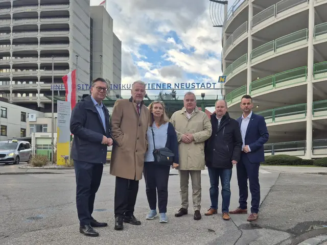 Landesgeschäftsführer LAbg. Matthias Zauner, Bürgermeister Klaus Schneeberger, GR Gerlinde Buchinger, LAbg. Franz Dinhobl, Gemeindebundobmann Bgm. Michael Nistl, Bezirksparteiobmann Bgm. Christian Stacherl. | Foto: ÖVP Bezirk WRN