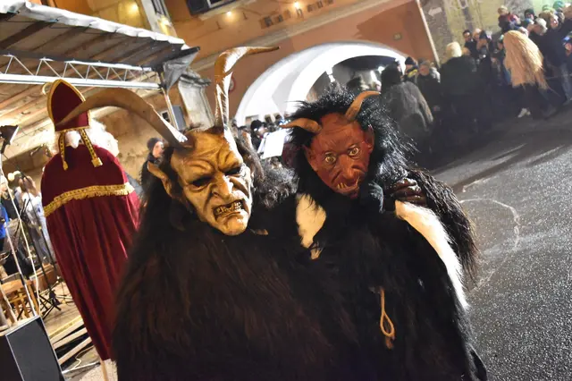 Seit 1978 begeistert der Nikolaus-Einzug in Mureck Besucher und Läufer gleichermaßen. | Foto: Verschönerungsverein Mureck