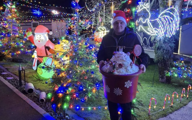 Benjamin Tömel war schon immer ein Weihnachtsfan. | Foto: Privat