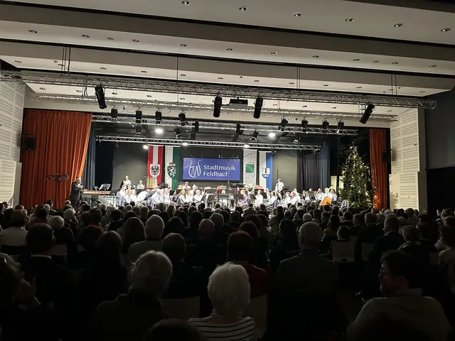 Unter der musikalischen Leitung von Mario Payerl spielte die Stadtmusik Feldbach ihr traditionelles Wunschkonzert im Zentrum Feldbach. | Foto: Stadtmusik Feldbach