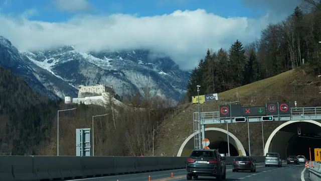 Nach knapp zweieinhalb Jahren Bauzeit ist die Großbaustelle auf der Tauernautobahn A10 zwischen Golling und Werfen Geschichte. | Foto: Schubert