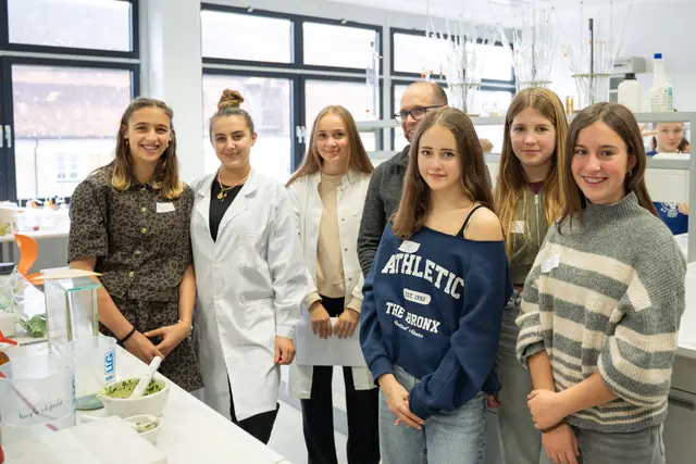 Bei den Technik-Tagen in der HTL Braunau konnten auch wieder zahlreiche Mädchen für die Technik begeistert werden. | Foto: HTL Braunau