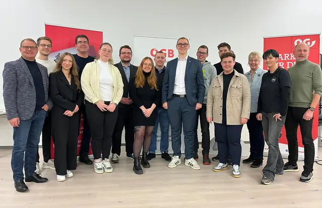 Die Teilnehmer der ÖGJ Konferenz Grieskirchen/Eferding mit dem neuen Vorsitzenden Luca Seidlmann (7. v.r.). | Foto: ÖGB