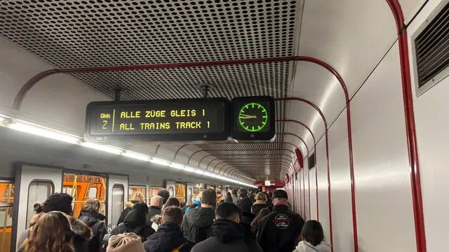 Der Betrieb der U-Bahn-Linie U1 Wien war am Mittwochvormittag in der Station Vorgartenstraße zeitweise eingeschränkt. | Foto: zVg