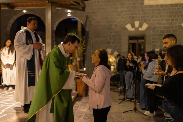 Pater Gerald Baumgartner wirkte zuvor in Homs und feierte dort auch eine Heilige Messe. | Foto: missio