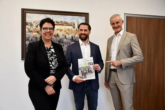Bürgermeisterin Dagmar Fetz-Lugmayr, Gerald Englmair, Amtsleiter Reinhard Haider (v.li.) | Foto: Gemeinde Kremsmünster