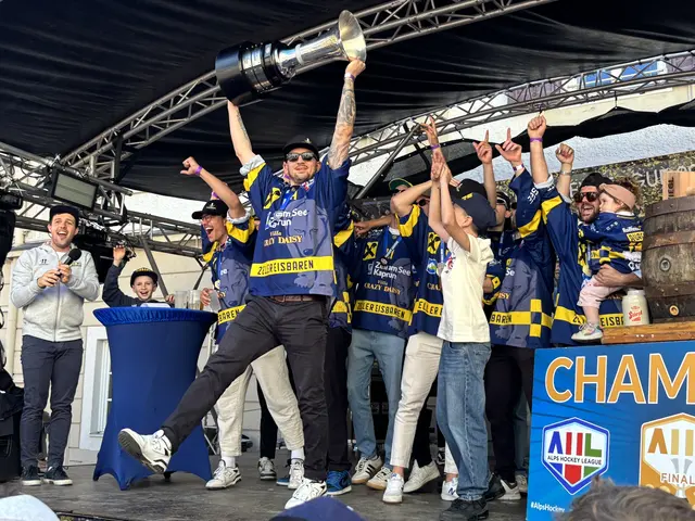 Die Zeller Eisbären sind Meister der Alps Hockey League 2025. | Foto: Voithofer