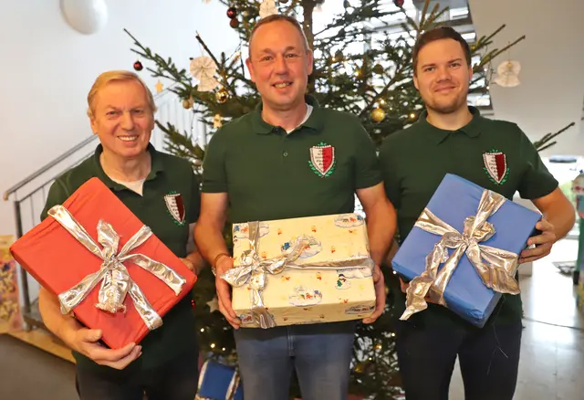 Der Kameradschaftsunterstützungsverein wünscht allen Ebenseerinnen und Ebenseern: "Frohe Weihnachten und ein gesundes, friedvolles Neues Jahr!" | Foto: Hörmandinger