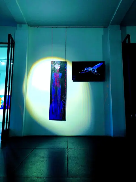 Scharlachrote Segel Abstieg nach Troja / Kassandra" und rechts oben "Totentanz der Fliege, Digitale Wiederauferstehung des Scanners" (Insert MIchael Bachhofer) | Foto: Minna Antova