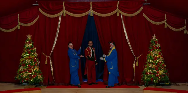 Manege frei für die Künstler des Weihnachtszirkus. | Foto: Santrucek