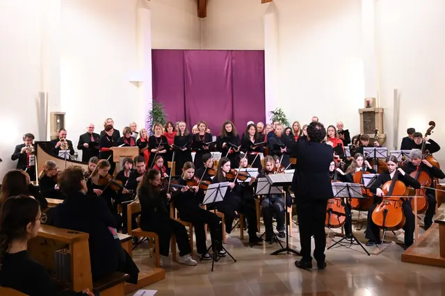 Um „60 Jahre Musikschule Tulln“ spielte das Orchester ein Abschlusskonzert. | Foto: Musikschule Tulln