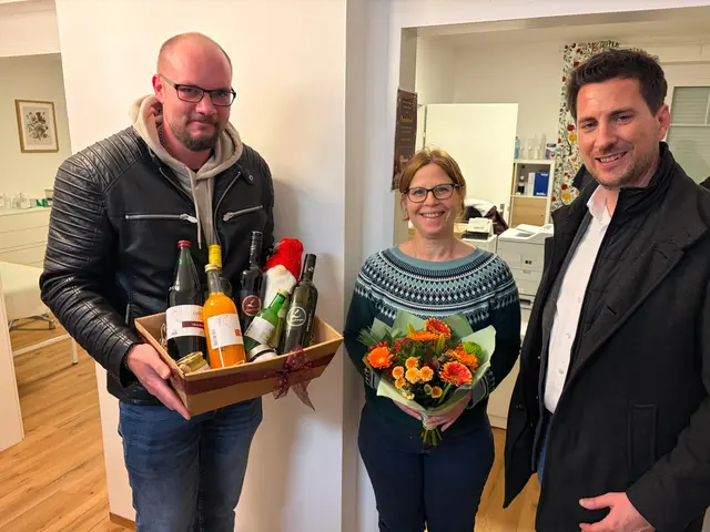 Gemeinderat Florian Pleininger, Margot Obetzhauser, Christoph Demmer.  | Foto: Krenbek