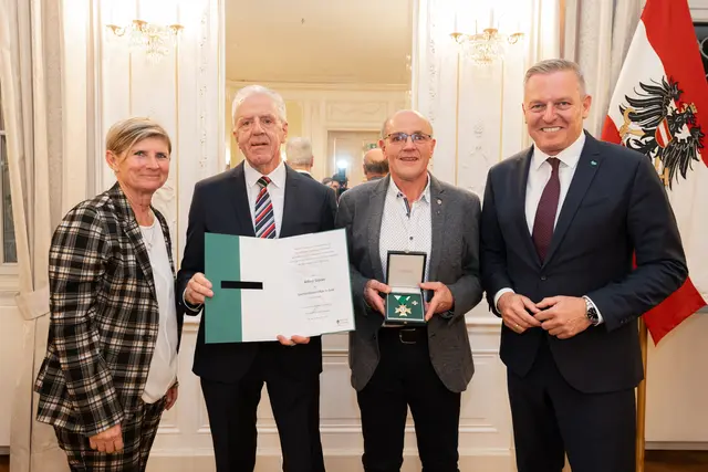 Auch Alfred Stoiser vom TV Michlgleinz wurde mit Gold ausgezeichnet. | Foto: Land Steiermark/Robert Binder