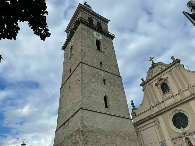Der Stadtturm Judenburg ist knapp 76 Meter hoch. Auf 46 Meter befindet sich das Planetarium.  | Foto: Julia Gerold