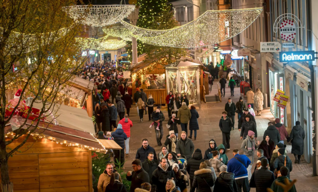 Einen Hüttenadvent wie in Villach gibt es sonst in Kärnten nirgends. Das schätzen die Besucher – vor allem von Donnerstag bis Sonntag. | Foto: Bernhard Knaus