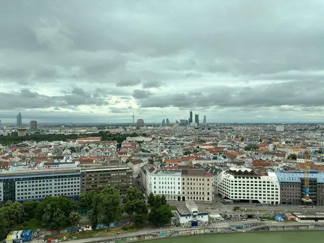 Der Nebel sollte sich am Donnerstag zwar lichten. Dafür kommt es jedoch zu dichten Wolken, die weitgehend die Sonne verdecken. (Symbolfoto) | Foto: Fabian Franz/MeinBezirk