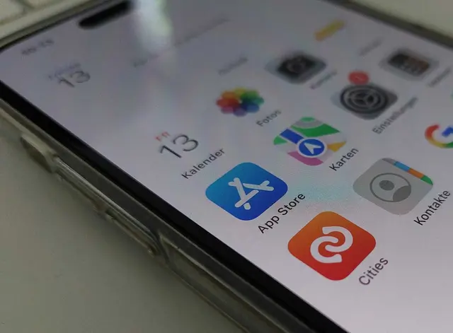 Die Einführung der Cities-App sorgt in Forchtenstein für politische Spannungen und offene Fragen zur Transparenz.  | Foto: Nicole Hettegger